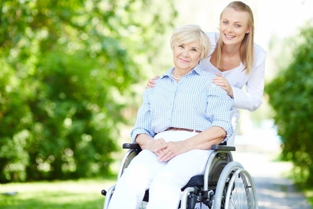 Top Questions to Ask Before Hiring a Caregiver Company
